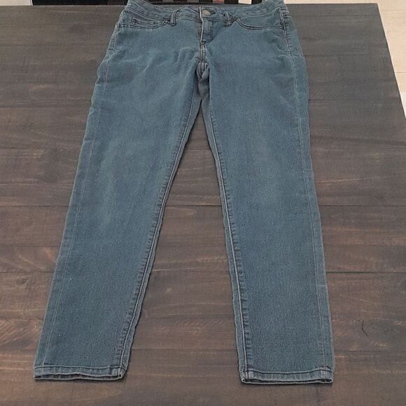 tokyo Darling Pants - TOKYO stretchy jeans size 8